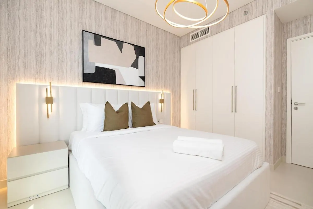 Апартаменты Luxury Furnished Unit In Downtown High Floor Дубай